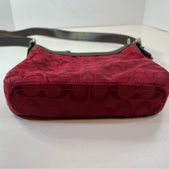 Coach Red Jacquard Crossbody w/Brown Leather Strap w/COA - Picture 4 of 10